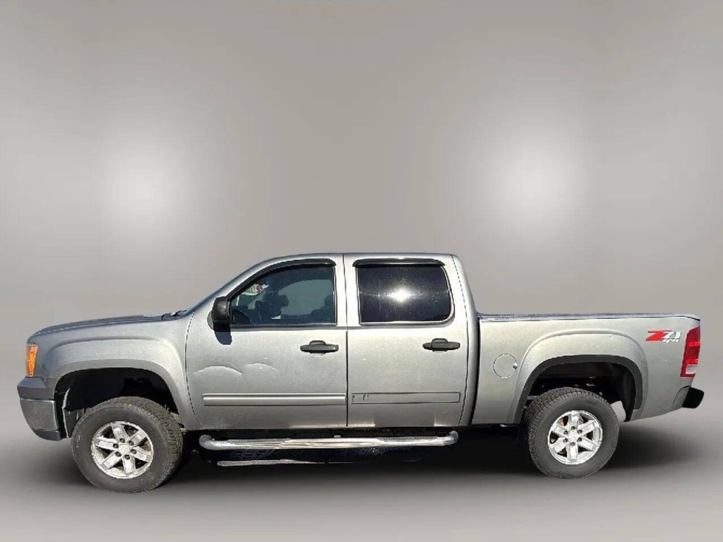 2007 GMC Sierra 1500 Image 2