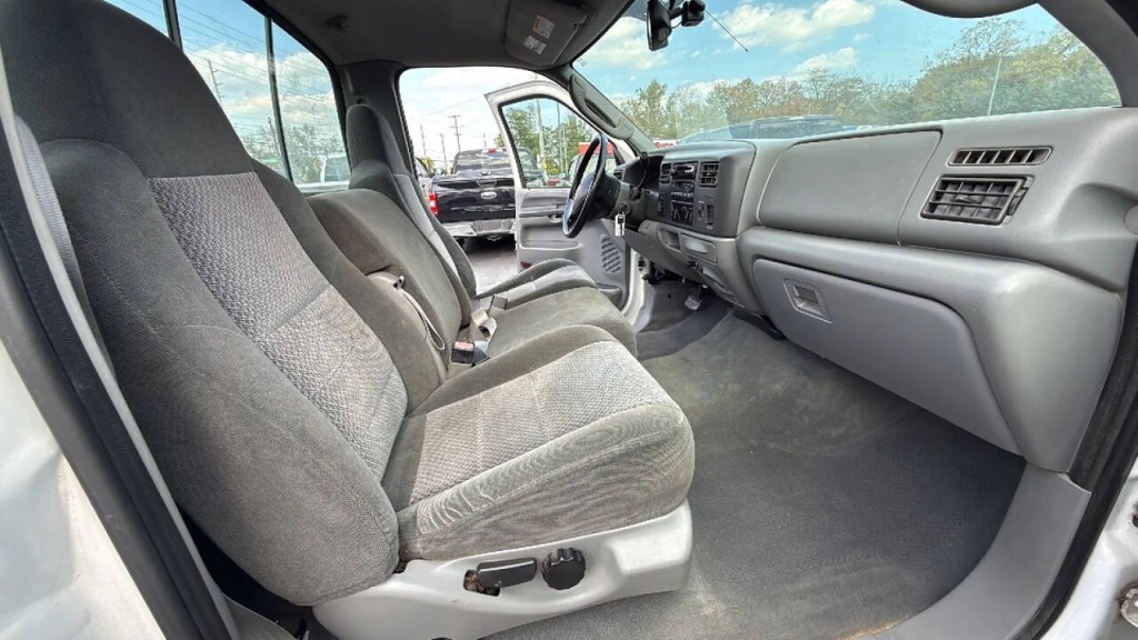 2003 Ford F-250 Image 13