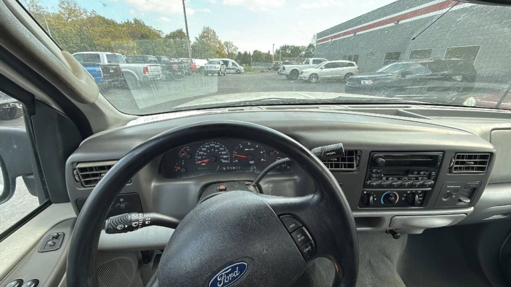2003 Ford F-250 Image 15