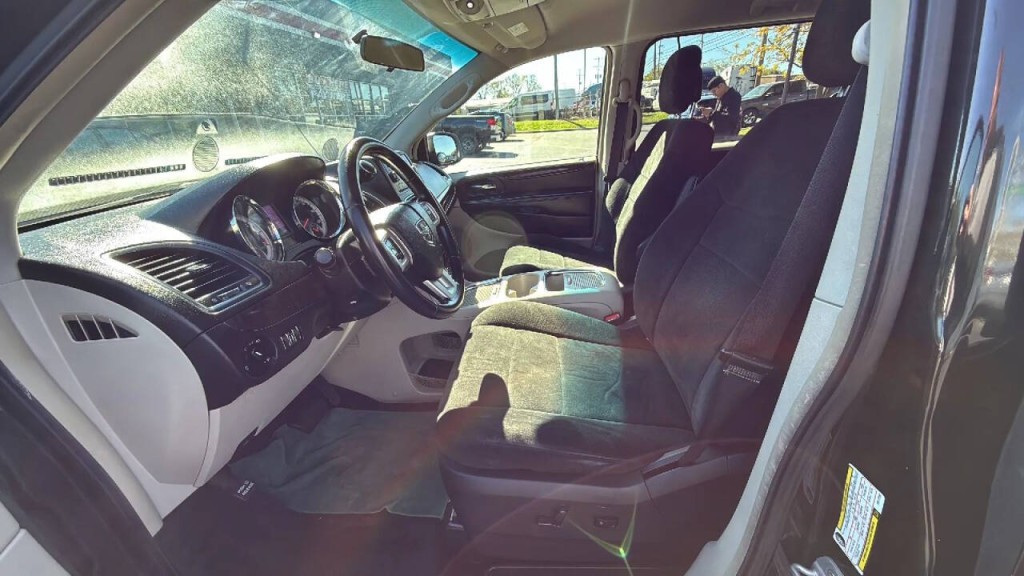 2012 Dodge Grand Caravan Image 18