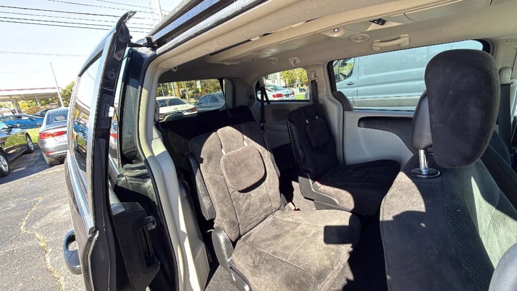 2012 Dodge Grand Caravan Image 21