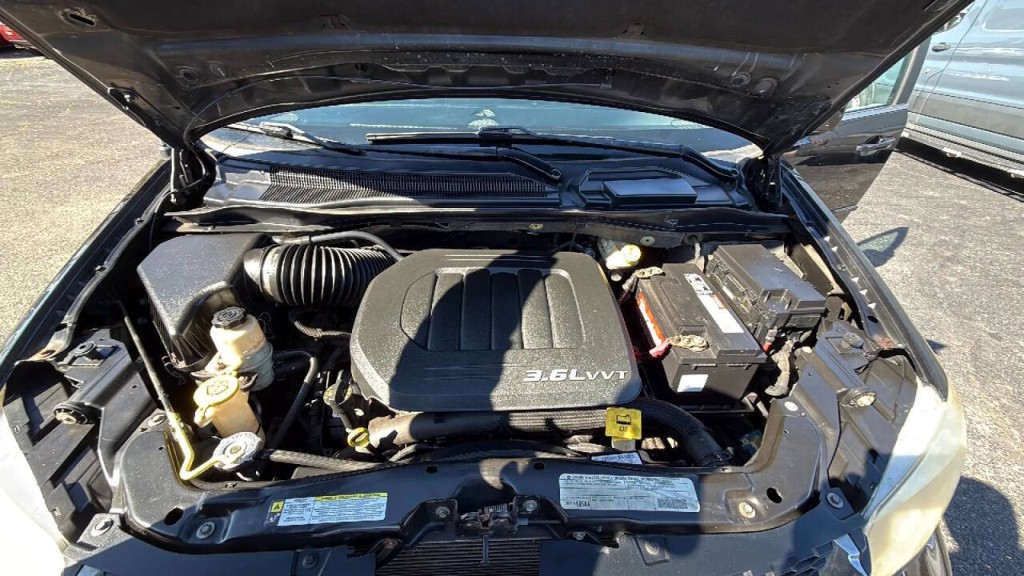 2012 Dodge Grand Caravan Image 24