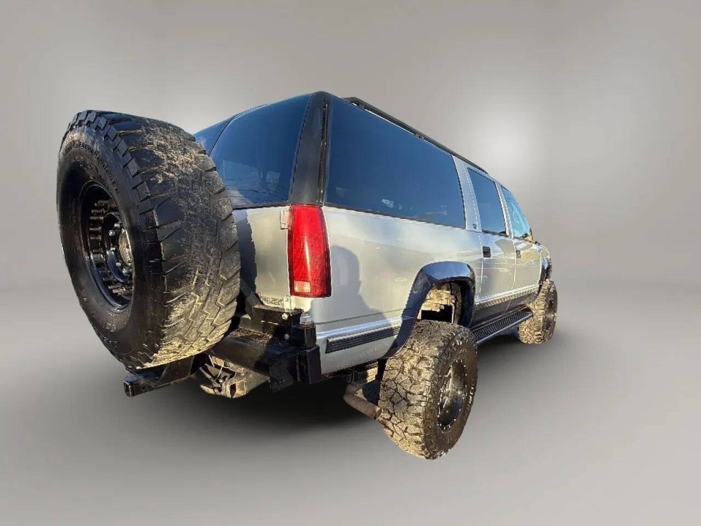 1997 GMC Suburban Image 5