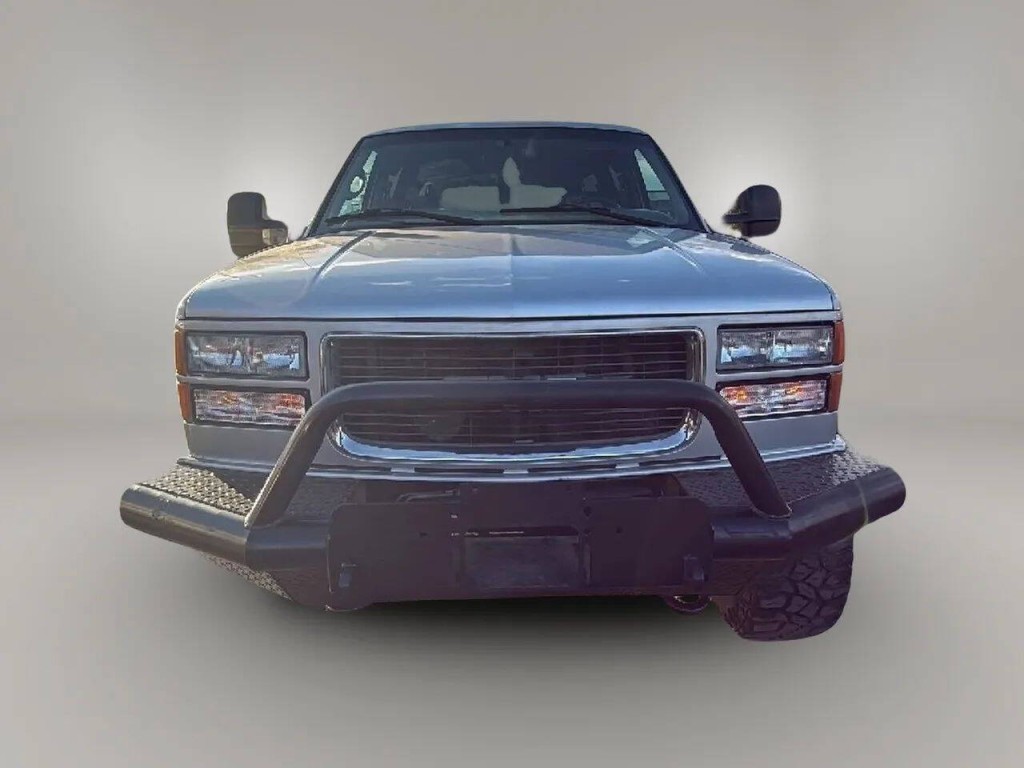 1997 GMC Suburban Image 8