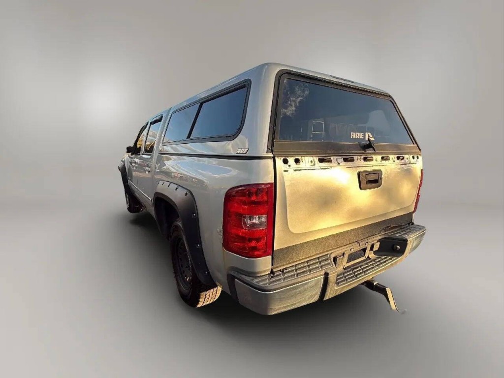 2011 Chevrolet Silverado 1500 Image 3