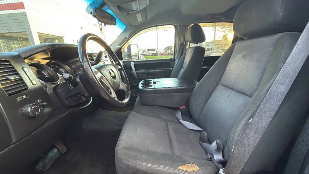 2011 Chevrolet Silverado 1500 Image 10