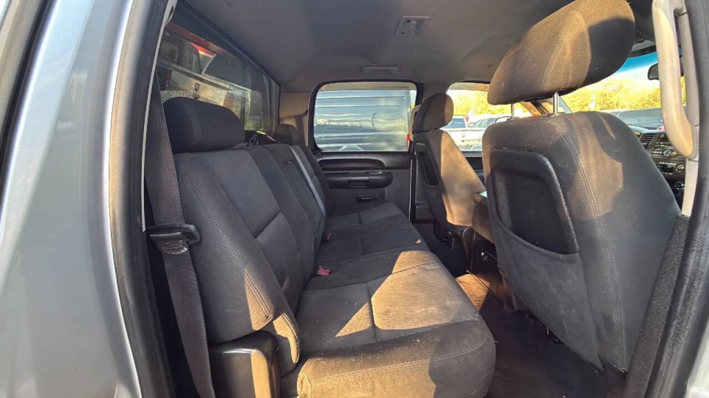 2011 Chevrolet Silverado 1500 Image 14