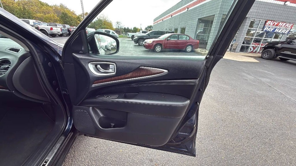 2015 INFINITI QX60 Image 17