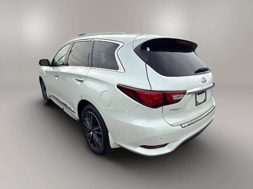 2017 INFINITI QX60 Image 3