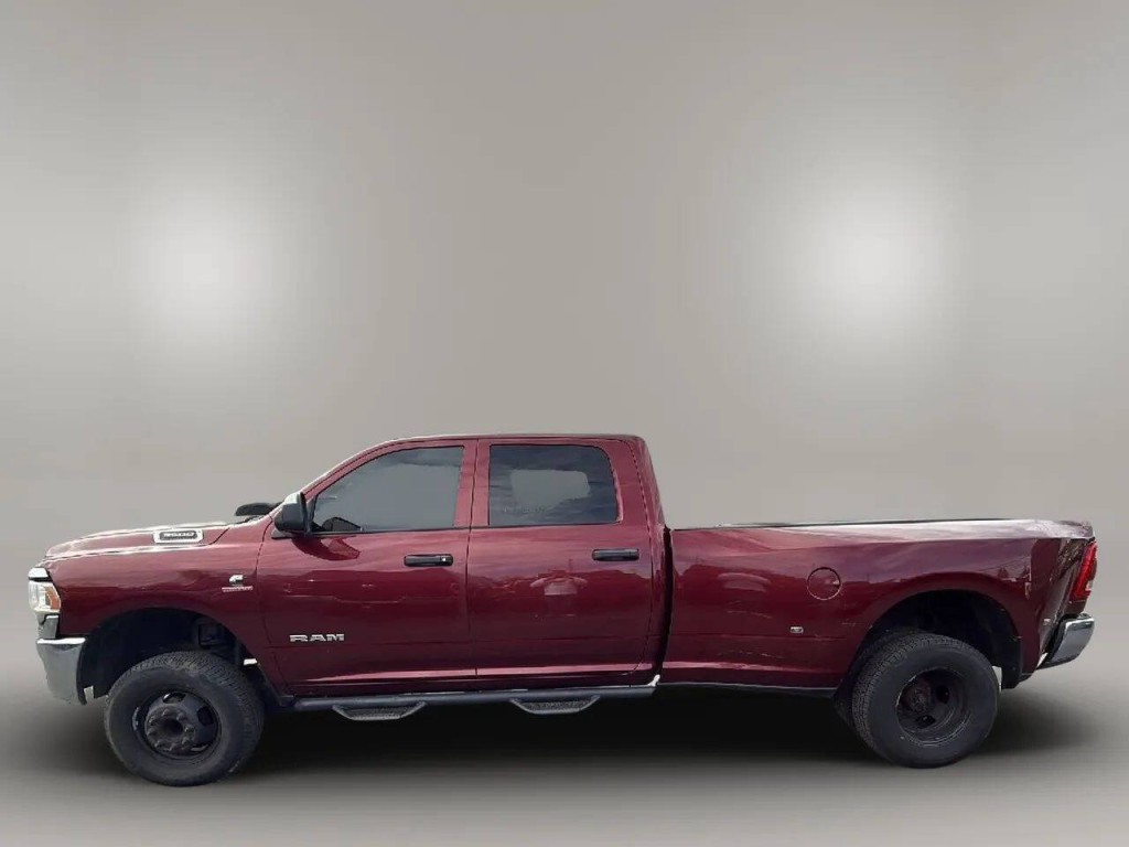 2020 RAM 3500 Image 2
