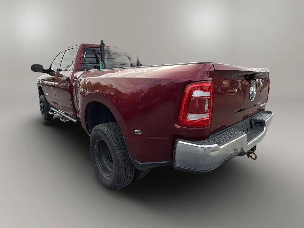 2020 RAM 3500 Image 3