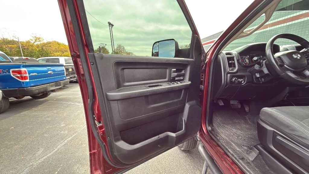 2020 RAM 3500 Image 9