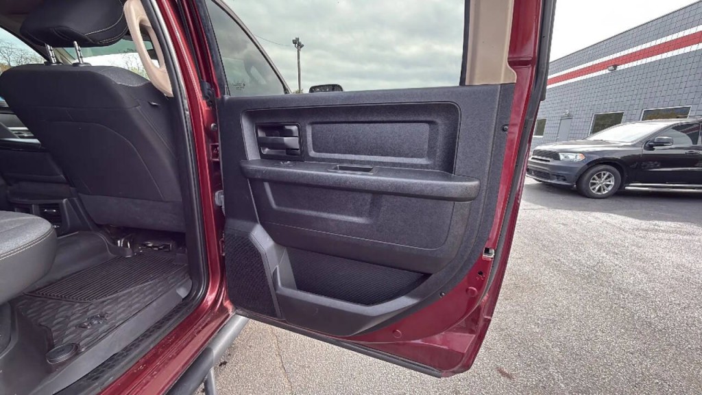 2020 RAM 3500 Image 13