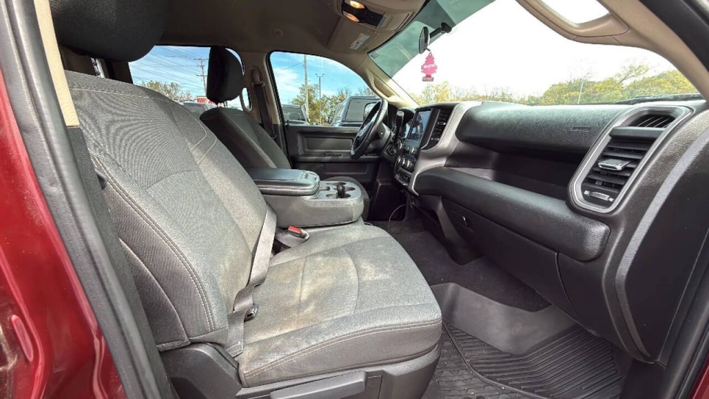 2020 RAM 3500 Image 16