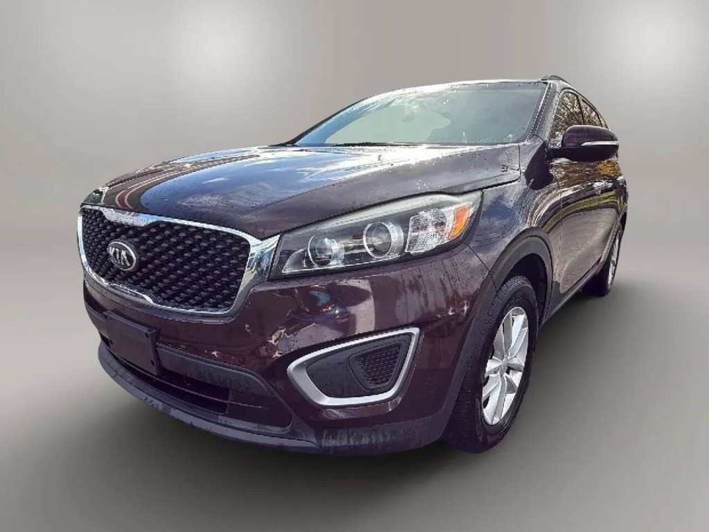 2016 Kia Sorento Image 1