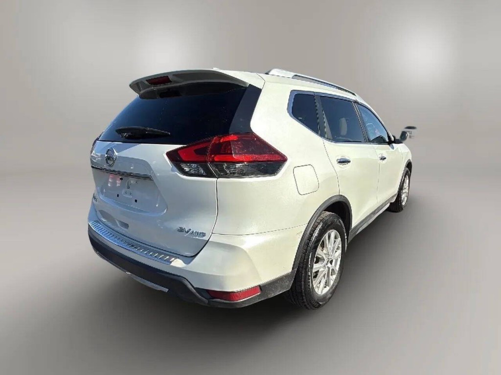 2018 Nissan Rogue Image 5