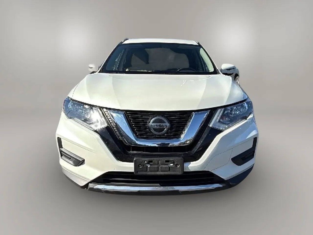 2018 Nissan Rogue Image 8