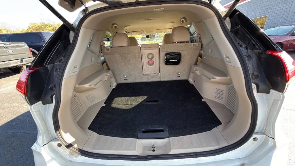 2018 Nissan Rogue Image 13