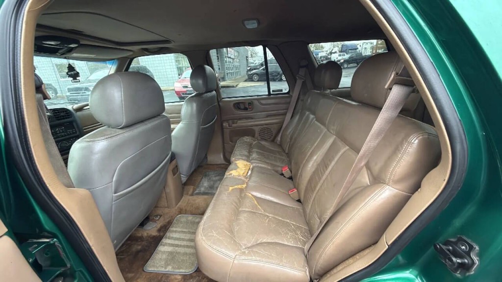 2000 Chevrolet Blazer Image 12