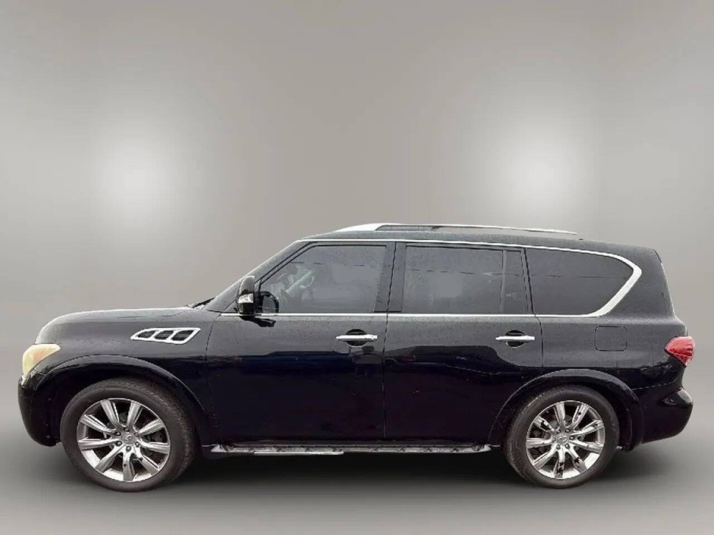 2012 INFINITI QX56 Image 2