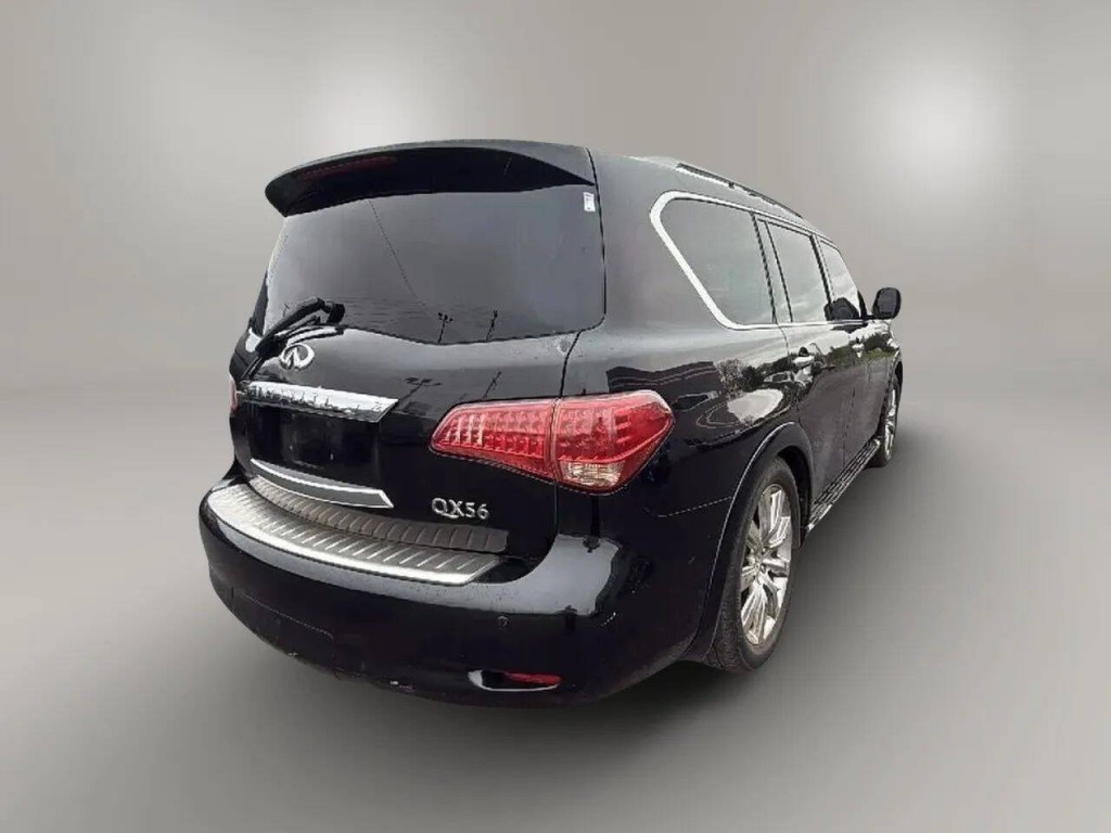 2012 INFINITI QX56 Image 5