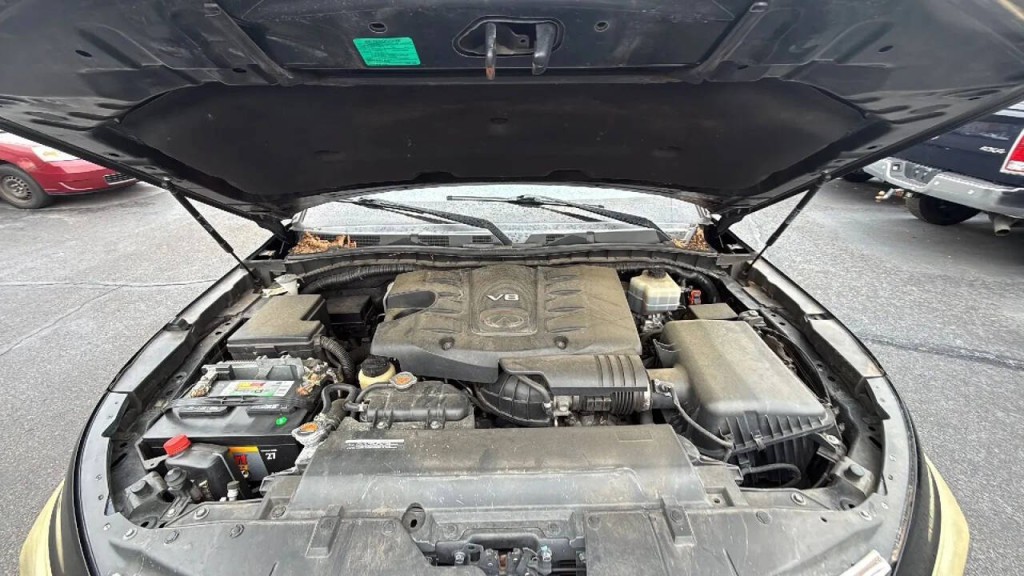 2012 INFINITI QX56 Image 19