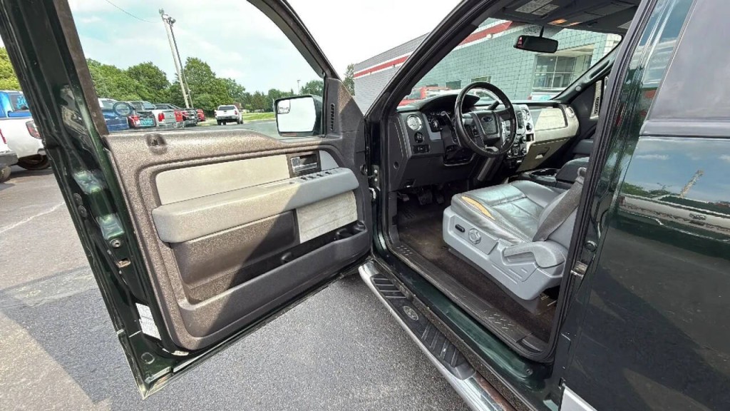 2014 Ford F-150 Image 9