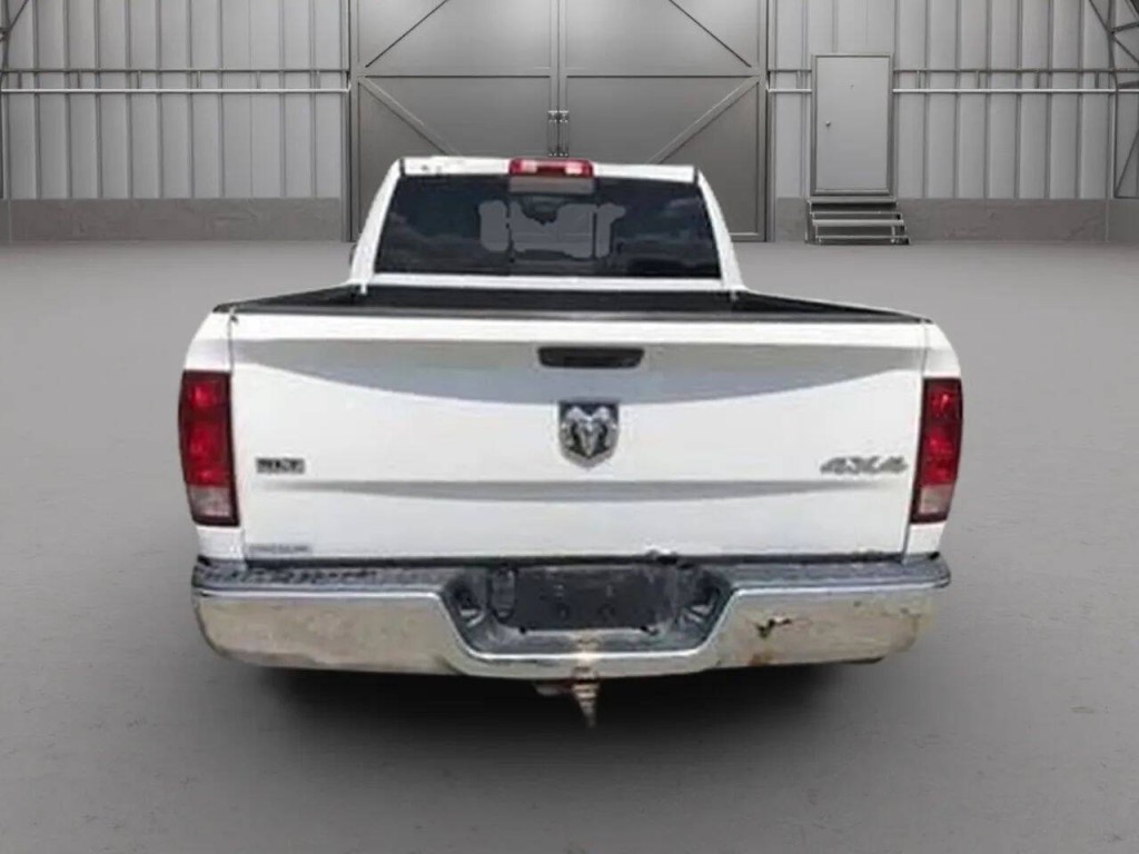 2013 RAM 1500 Image 2