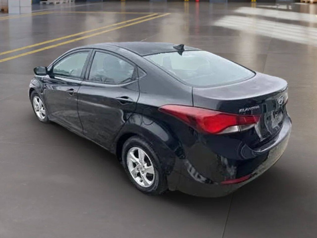 2014 Hyundai Elantra Image 11