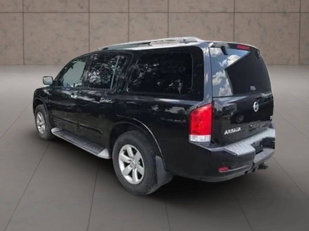 2010 Nissan Armada Image 9