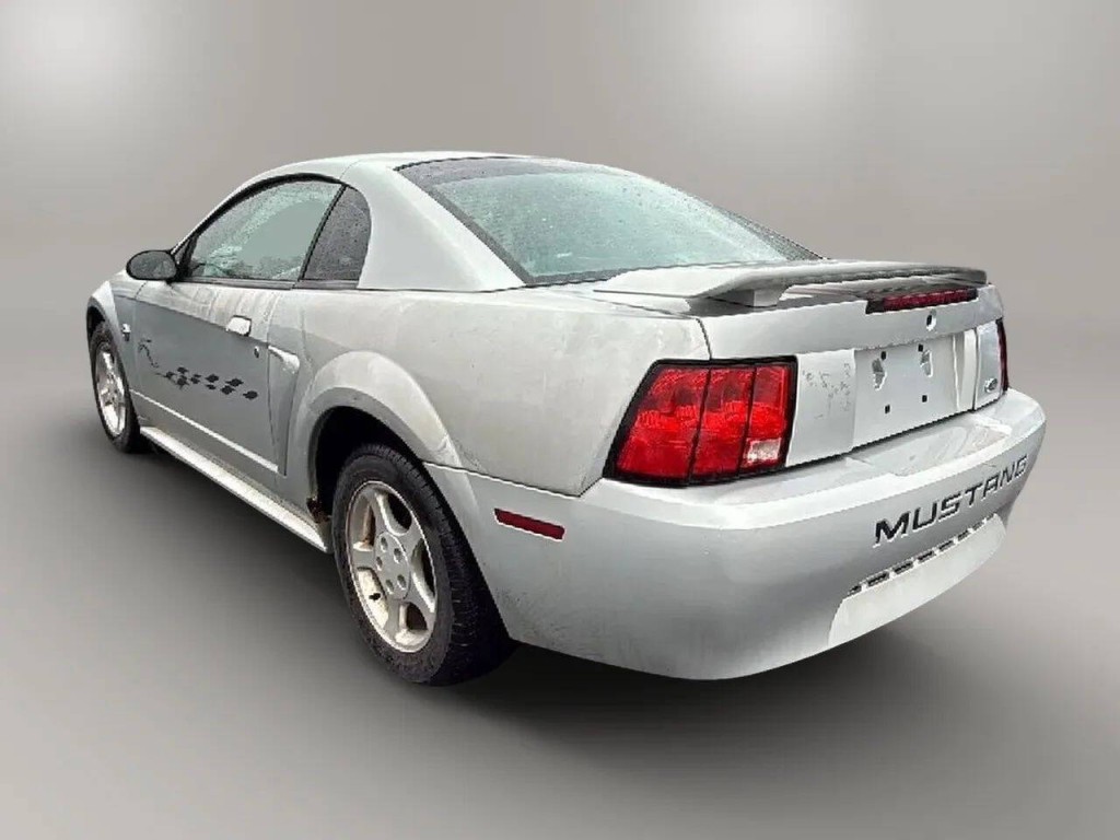 2004 Ford Mustang Image 3