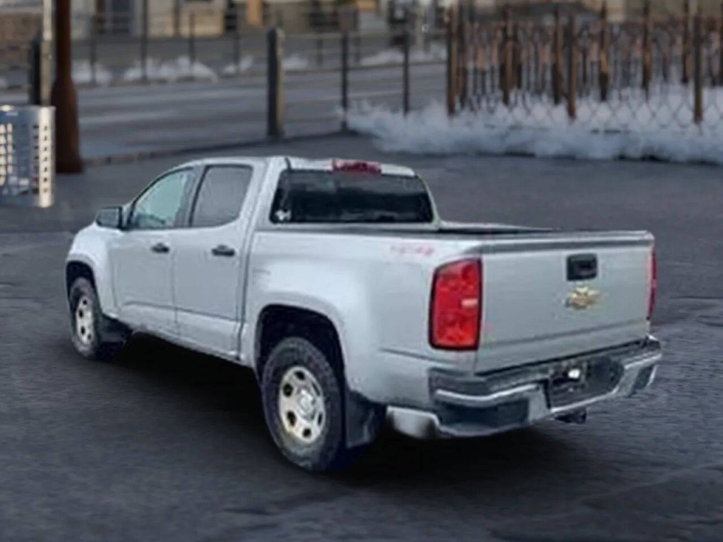 2015 Chevrolet Colorado Image 13