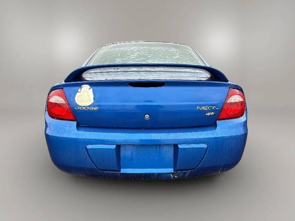 2005 Dodge Neon Image 4