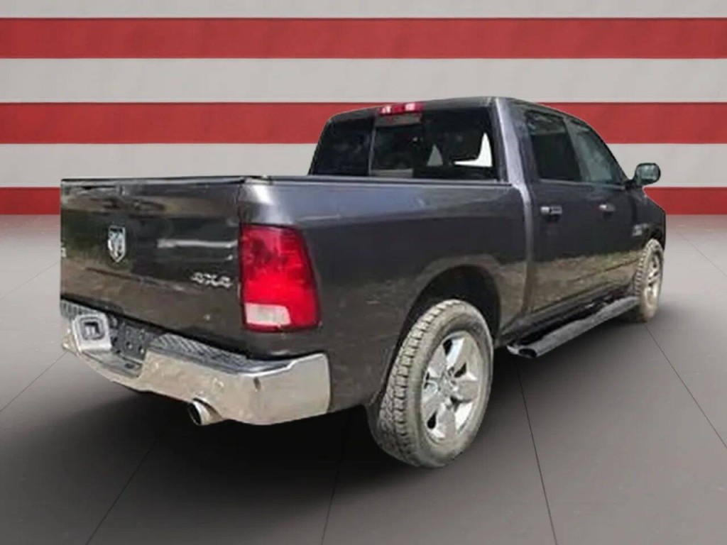 2015 RAM 1500 Image 5