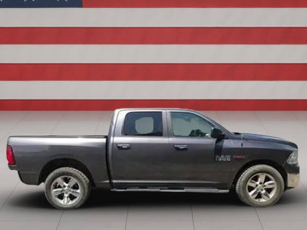 2015 RAM 1500 Image 7