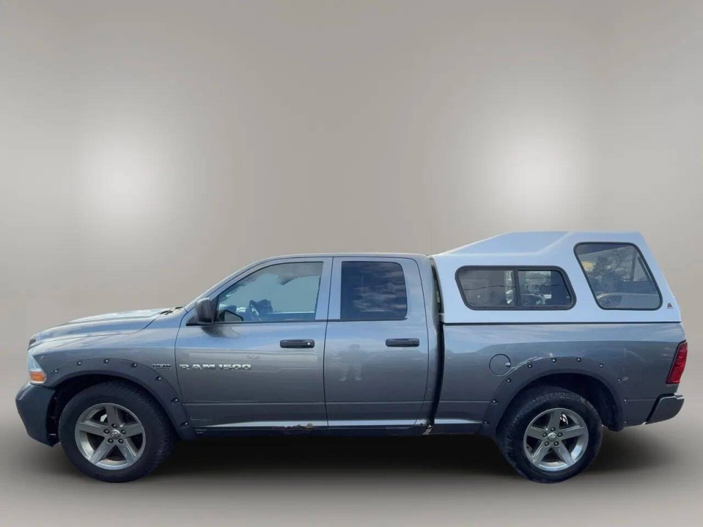 2012 RAM 1500 Image 3