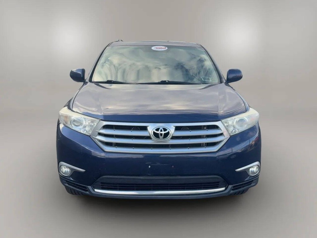 2011 Toyota Highlander Image 1