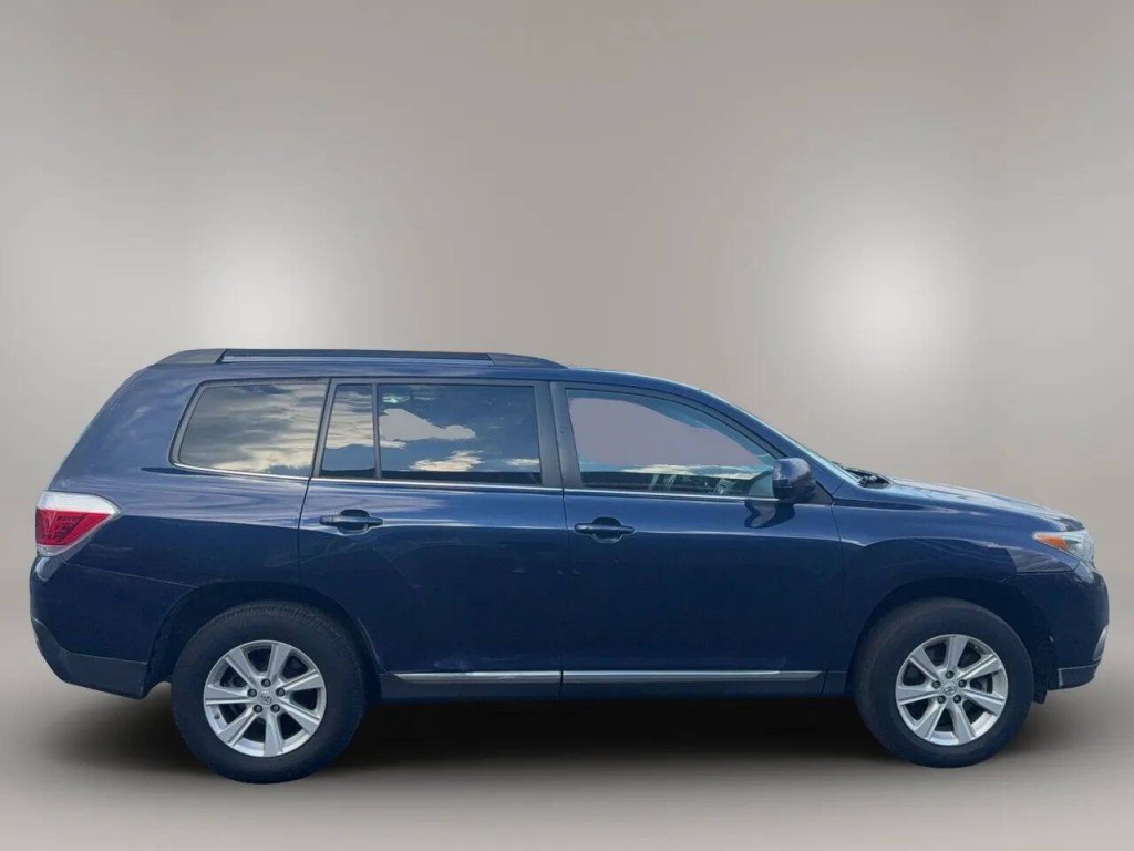 2011 Toyota Highlander Image 7