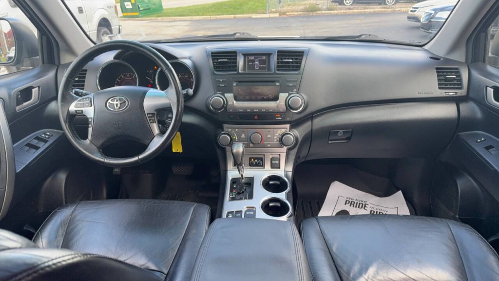 2011 Toyota Highlander Image 9