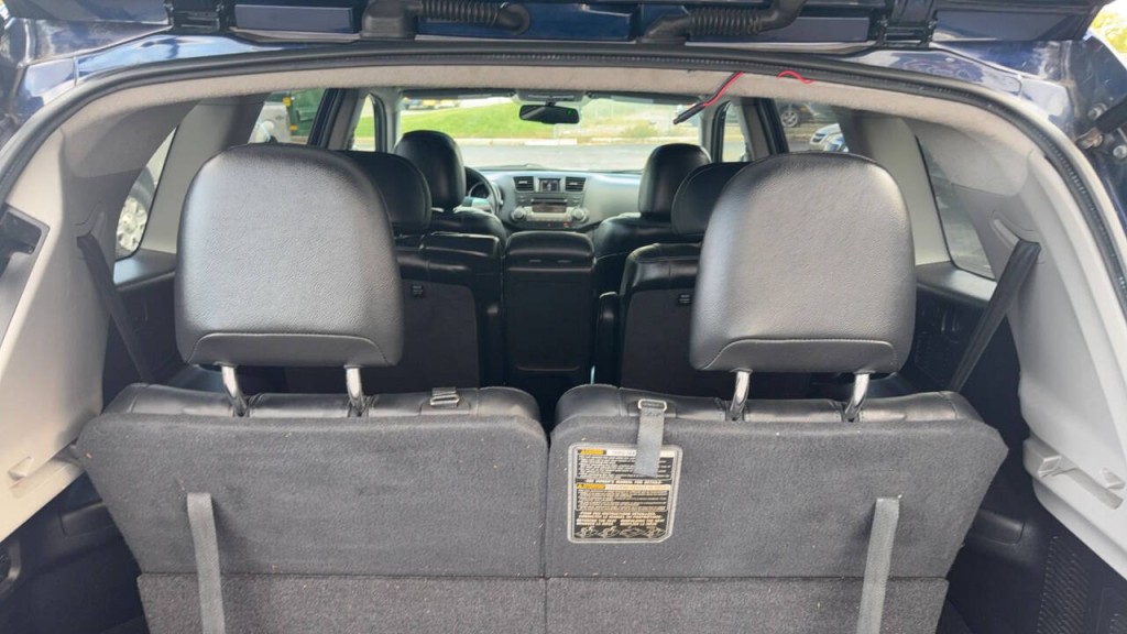 2011 Toyota Highlander Image 14