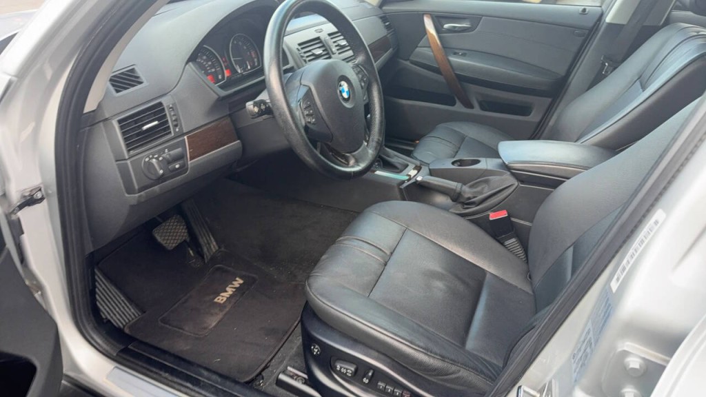 2009 BMW X3 Image 12