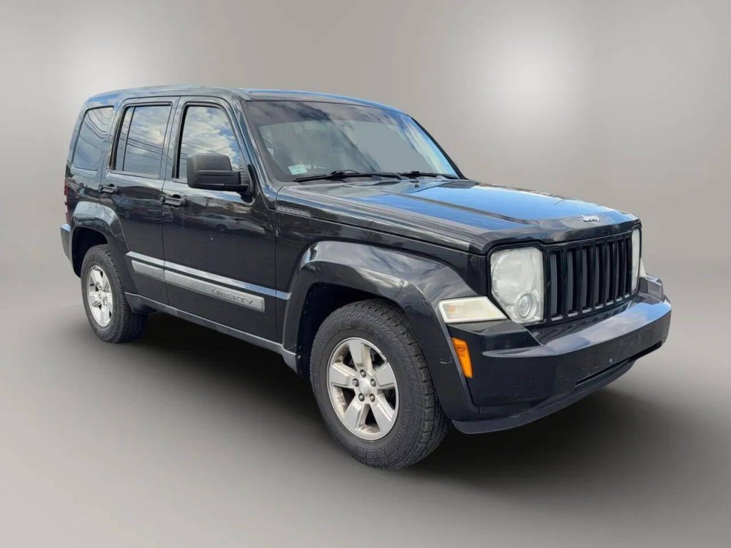 2012 Jeep Liberty Image 8