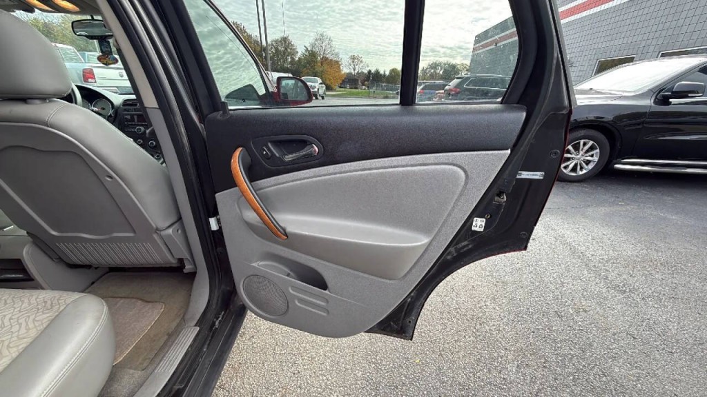2007 Saturn Vue Image 14