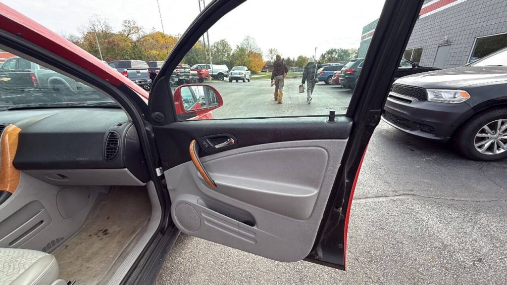 2007 Saturn Vue Image 16