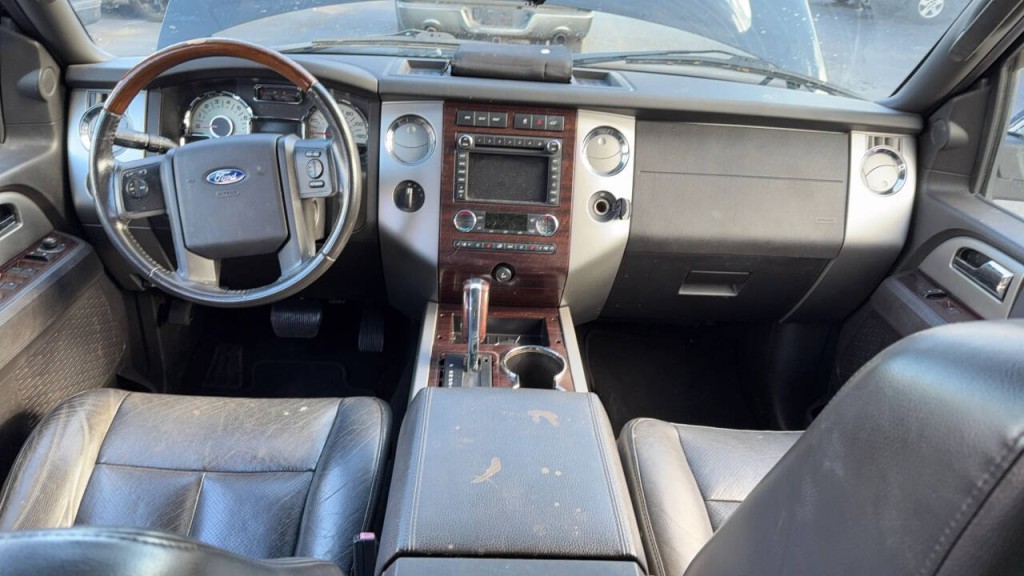 2010 Ford Expedition Image 16