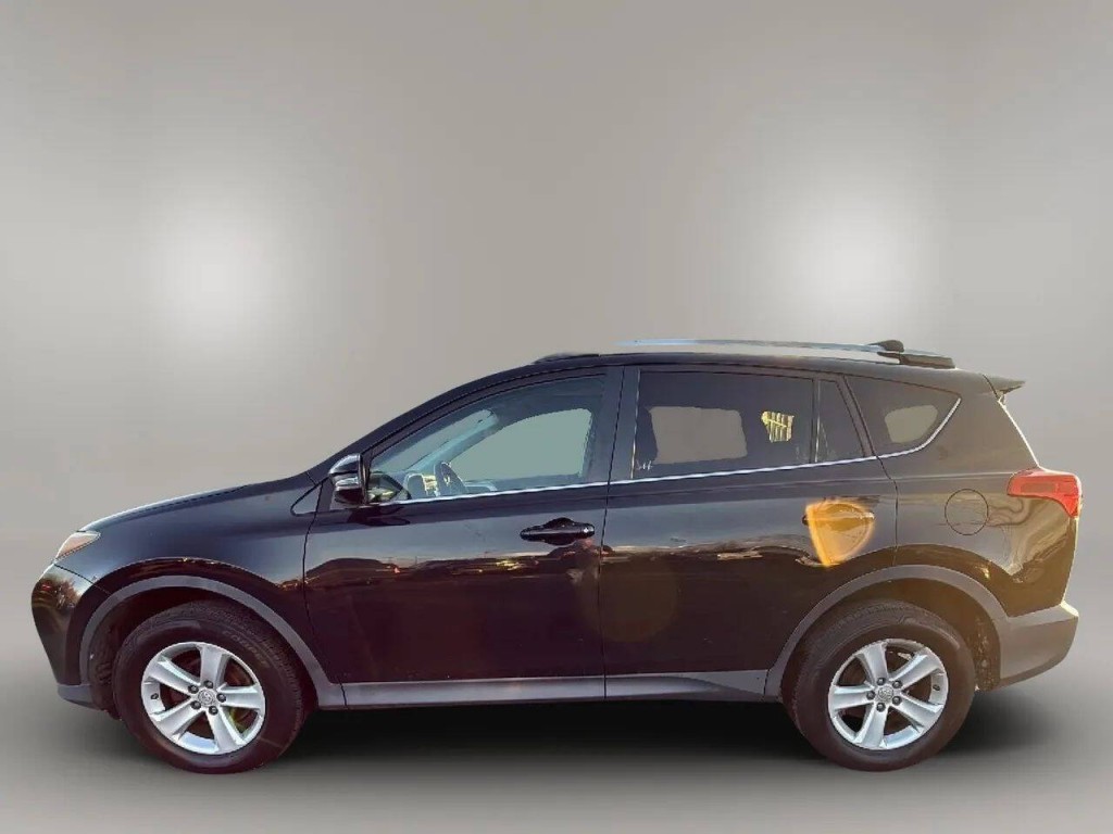 2013 Toyota Rav4 Image 2