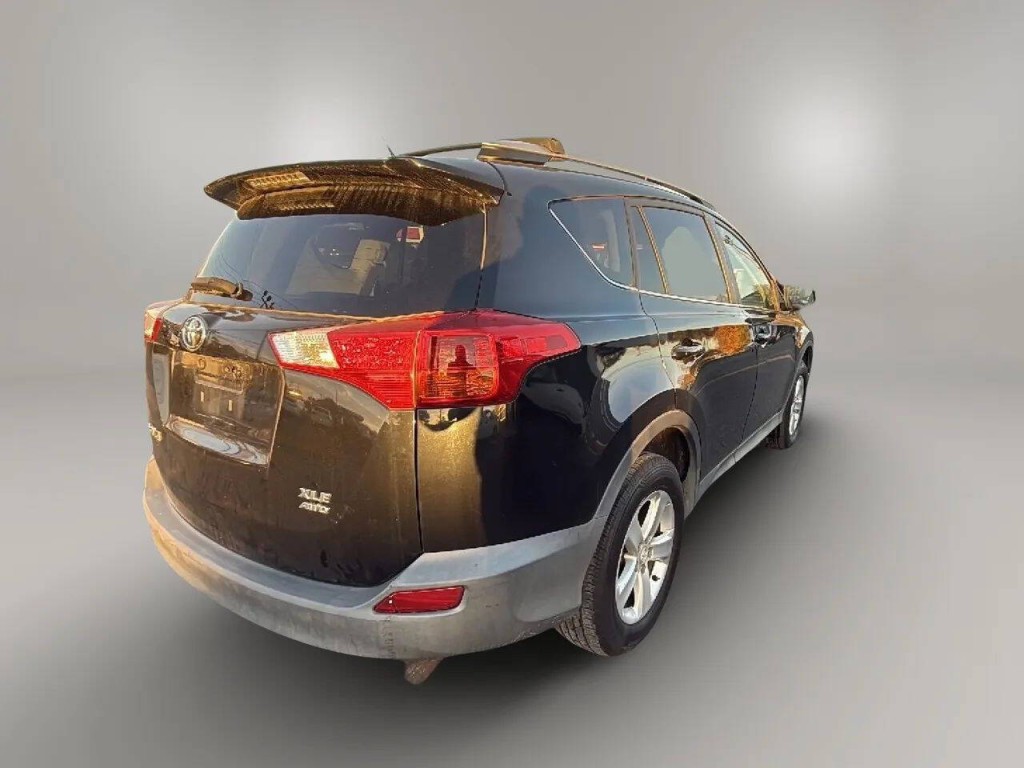 2013 Toyota Rav4 Image 5