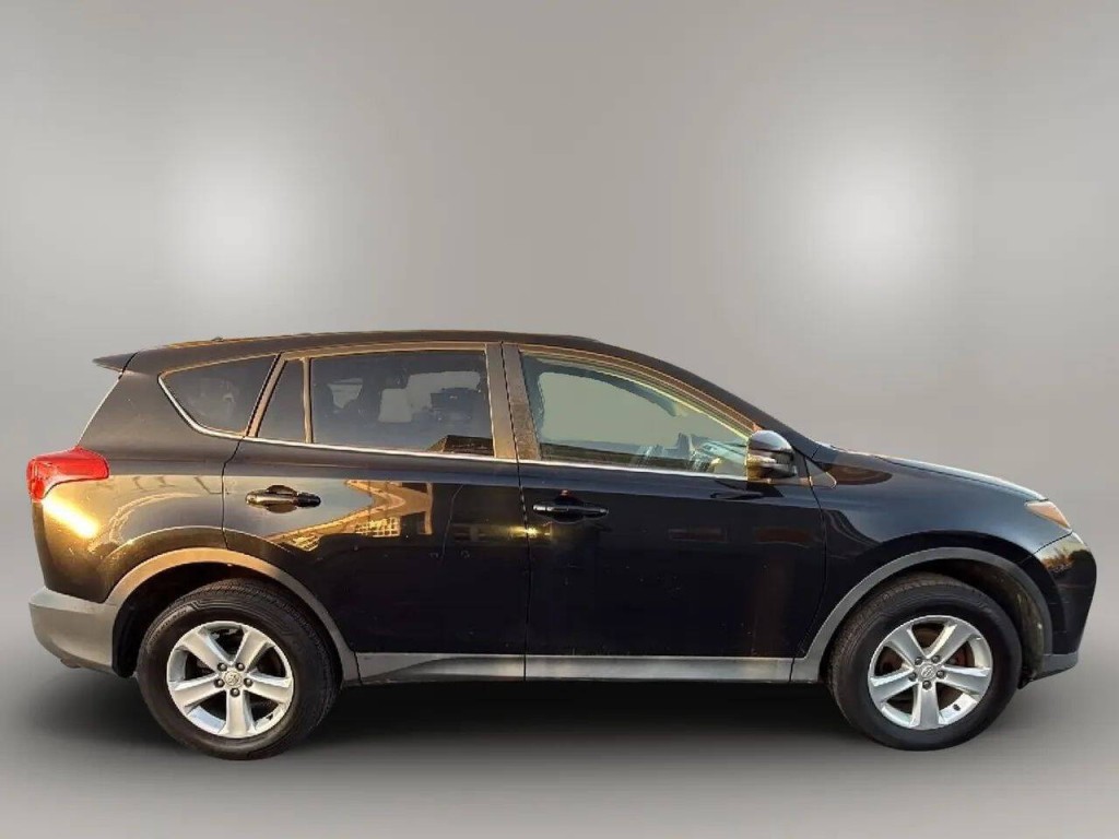 2013 Toyota Rav4 Image 6