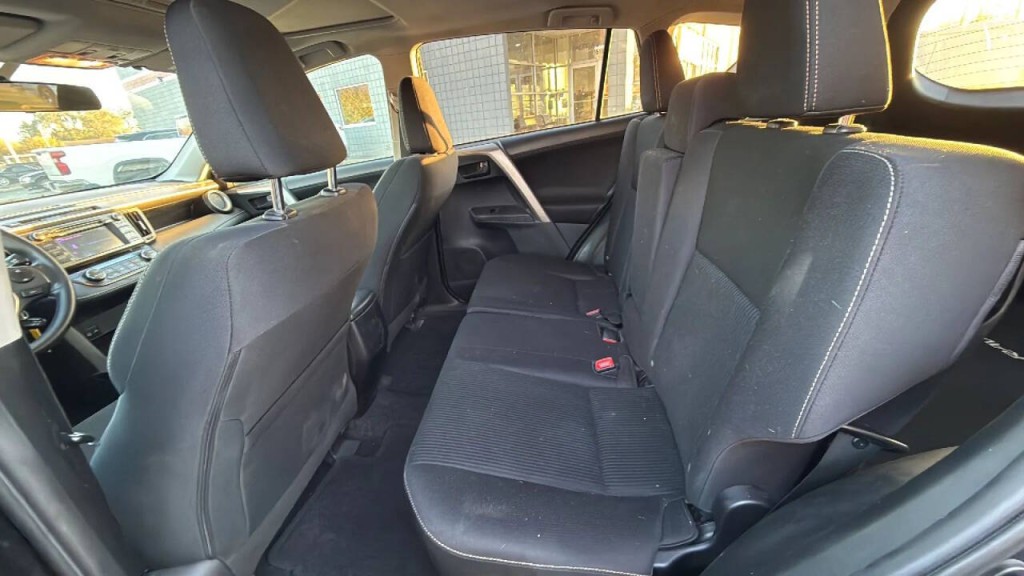 2013 Toyota Rav4 Image 12