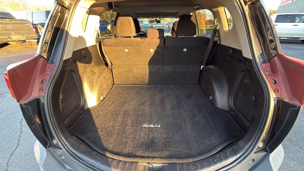 2013 Toyota Rav4 Image 13